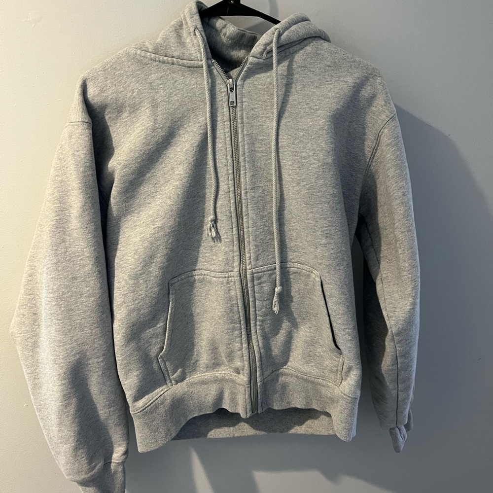 Brandy Melville zipup